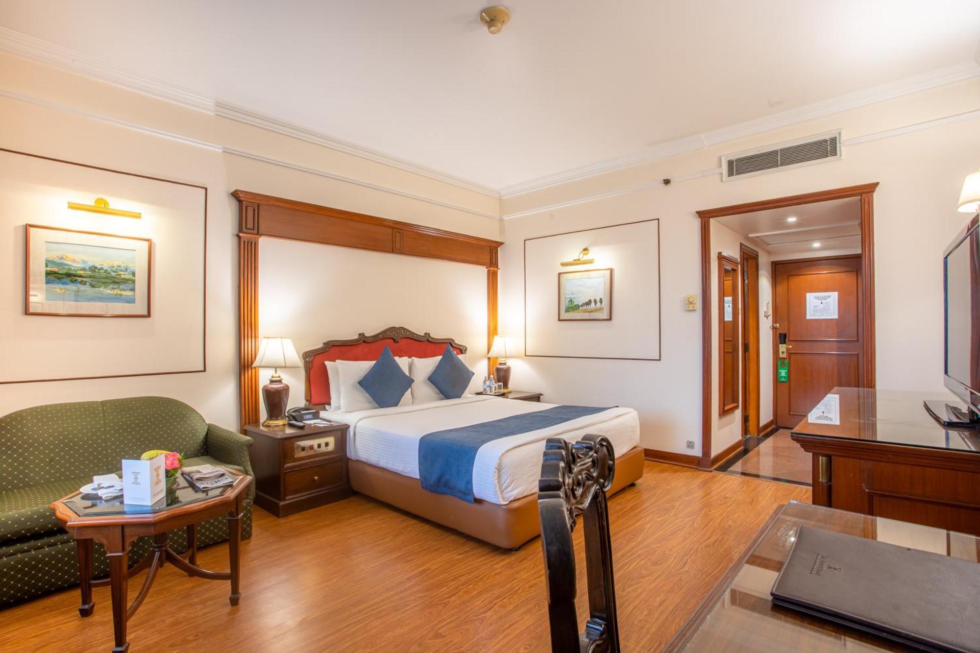 The Everest Hotel Kathmandu Exterior photo